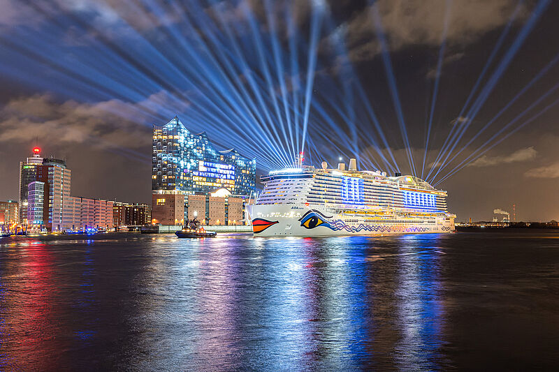 Illumination vom Feinsten: Taufe der Aida Cosma Mitte April in Hamburg | Foto: Aida Cruises Illumination vom Feinsten: Taufe der Aida Cosma Mitte April in Hamburg | Foto: Aida Cruises