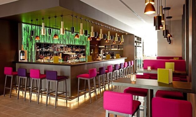 ©Vienna House Download Link /Bar im Vienna House Zur Bleiche Schaffhausen,