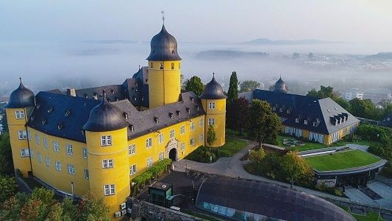 ANZEIGE: Hotel Schloss Montabaur – Gemeinsam sicher fühlen – Beste Voraussetzungen für Ihre Tagung unter kontrollierten Hygienebedingungen!