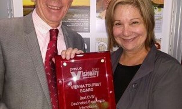 Christian Mutschlechner, Leiter des Vienna Convention Bureau im WienTourismus, nahm die Auszeichnung stellvertretend für sein gesamtes Team entgegen.