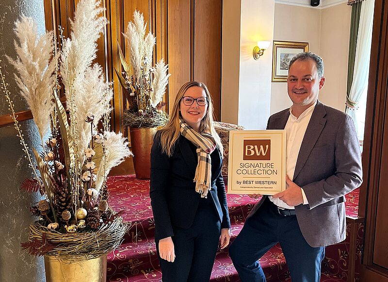 Freuen sich, das Hotel Das Palmenwald Schwarzwaldhof künftig mit dem Soft Brand BW Signature Collection zu führen (v.l.): Radka Titova, Hoteldirektorin, und Albert Mayr, Geschäftsführer | Foto: BWH Hotel Group