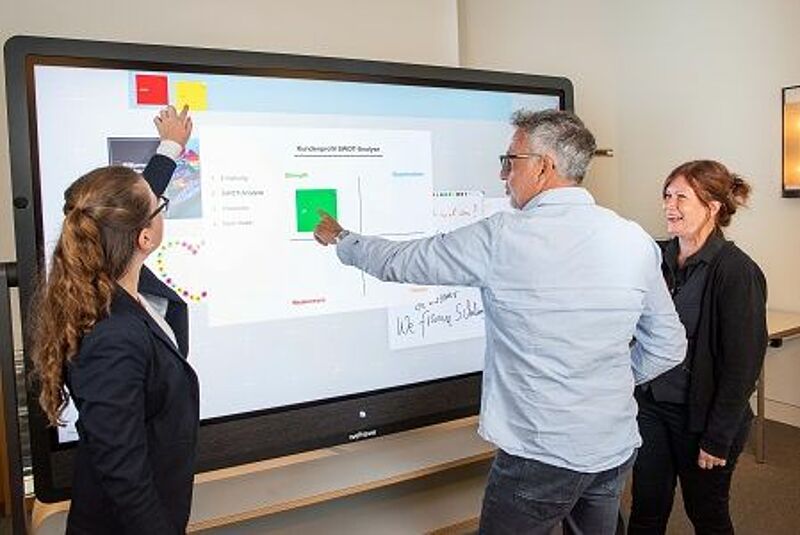 Schloss Steinburg – ‚webframe One‘ eine neue Dimension des Tagens