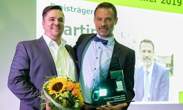 Nikelowski - Martin Kirsch rechts | Vorjahrespreisträger Maik Hörz links