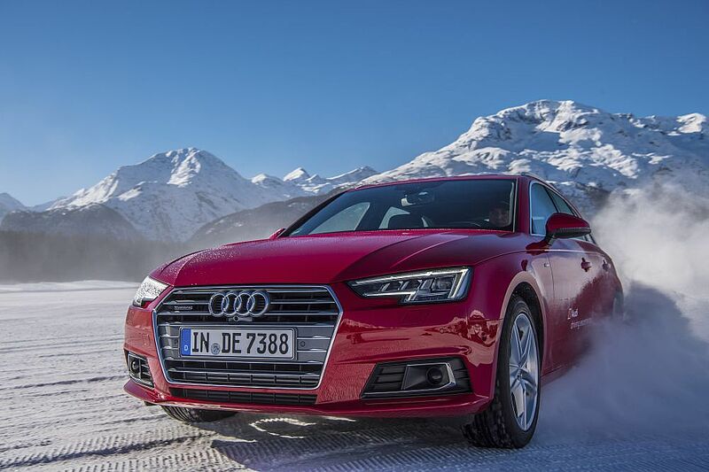 Chedi Andermatt Driving ExperienceAudi AG Fotos honorarfrei