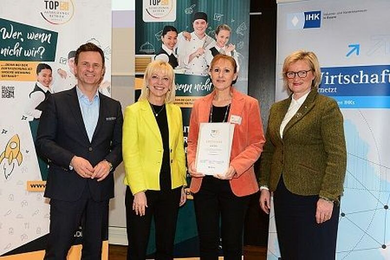 csm Kloster Seeson ManfredGoessl CarolinaTrautner IngeEderer Posch AngelaInselkammer c DEHOGA Bayern d608ac5282 csm Kloster Seeson ManfredGoessl CarolinaTrautner IngeEderer Posch AngelaInselkammer c DEHOGA Bayern d608ac5282