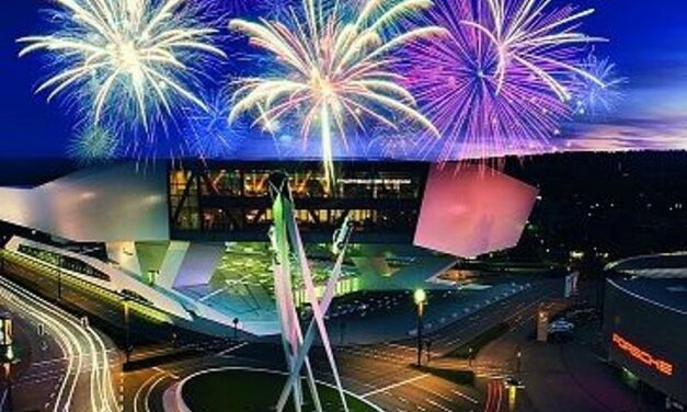 csm Porsche Museum Feuerwerk c Porsche AG 868b291c4e