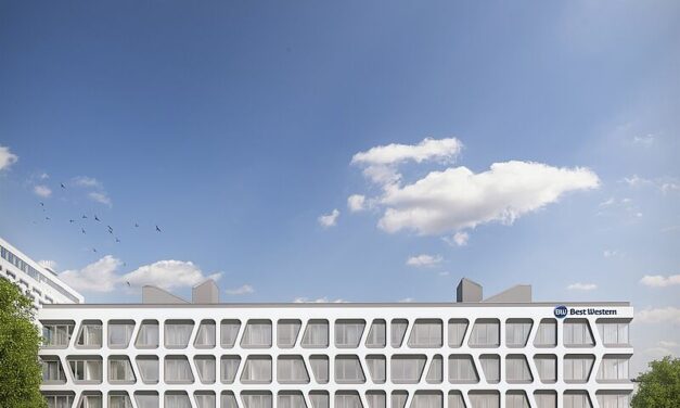 Im September 2021 ist die Eröffnung des neuen Best Western Hotel Arabellapark München mit 220 Zimmern geplant. Visualisierung: ©CSMM – architecture matters