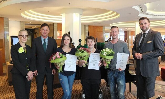 Erster Talentwettbewerb im Hotel Palace Berlin Fuenf Talente wurden praemi..