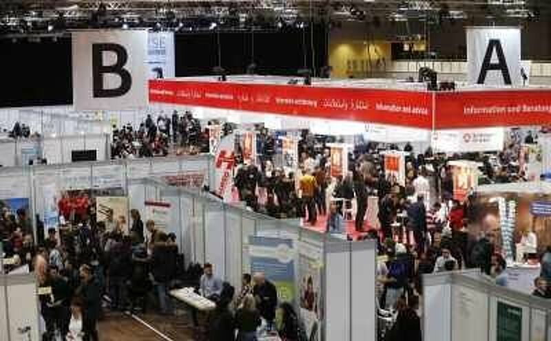 Estrel Jobboerse Gefluechtete 2017 400