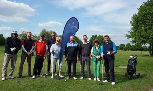 Nicola Stratmann mit den Siegern