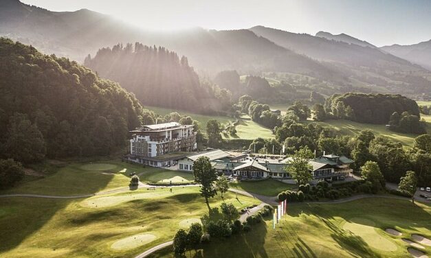 Grand Tirolia Kitzbühel im Sommer; Foto: Dorint