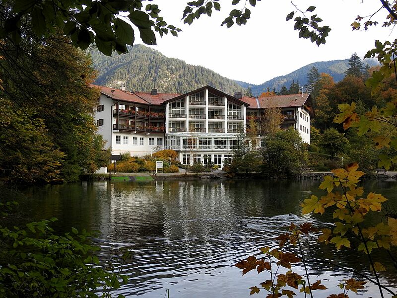 Hotel am Badersee – nachhaltig „auftanken“ – Inbetriebnahme der E-Ladesäulen