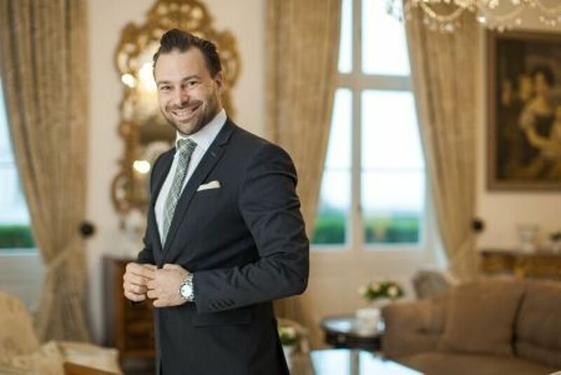 Der neue Direktor des Grand Hotel Heiligendamm Thomas Peruzzo in der Lobby des Luxushotels.