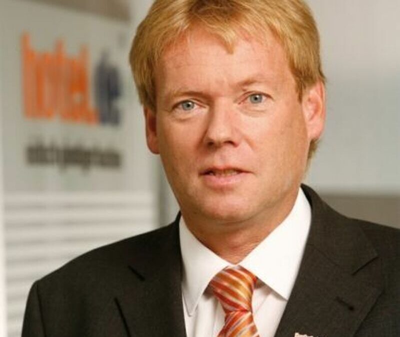 Reinhard Wick scheidet als Vorstand der hotel.de AG aus