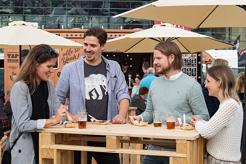 BU: Das Restart-Special findet pandemiebedingt in drei statt in sieben Hallen statt – dafür aber auf einem deutlich größeren Freigelände an der frischen Luft. Foto: M3B GmbH/ Jan Rathke