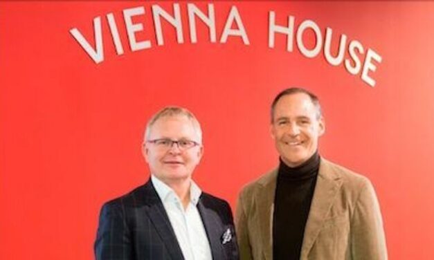 Photo: Vienna House / Martin Ykema (links) und Rupert Simoner