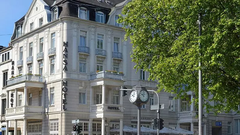 Das historische Gebäude von 1865 ist ausgewiesenes Kulturdenkmal und gehört zur Gesamtanlage 
