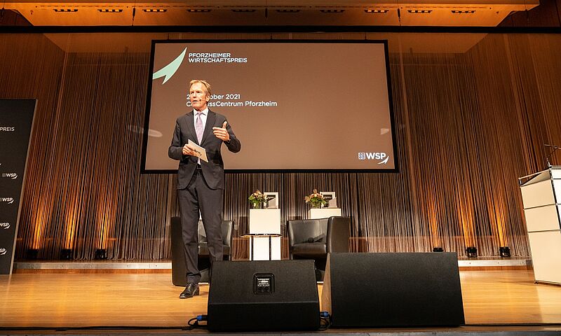 Pforzheimer Wirtschaftspreis 2021 Congress Centrum Pforzheim Galaevent | Moderator Markus Brock | Foto: Markus Born
