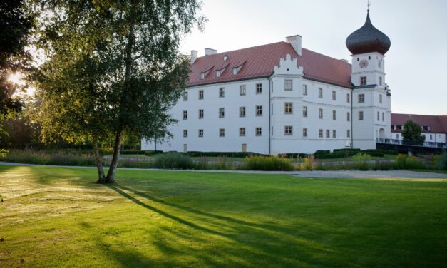 Schloss Hohenkammer Sommeraufnahme | Foto: Stauff
