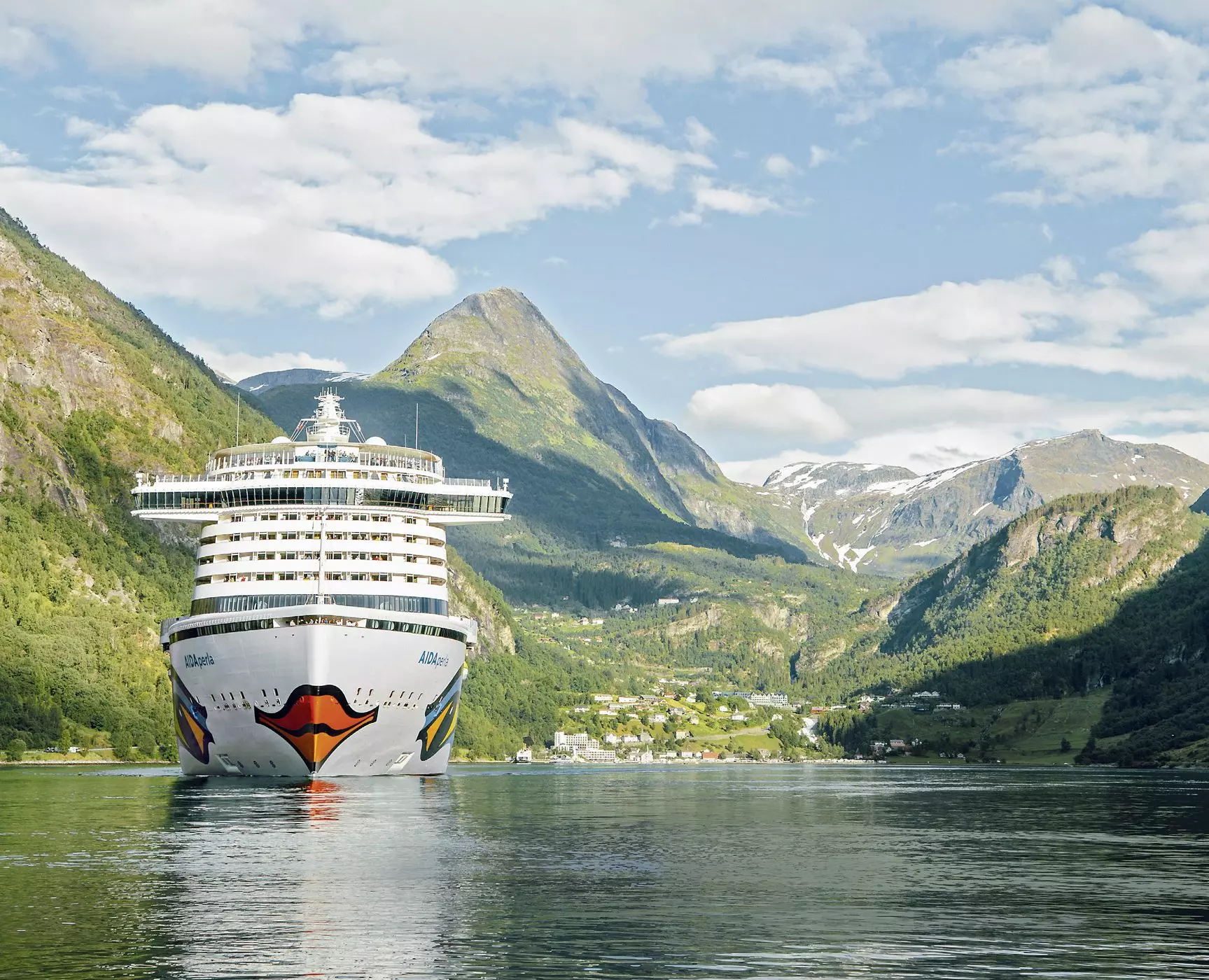 Blick auf das Schiff AIDA