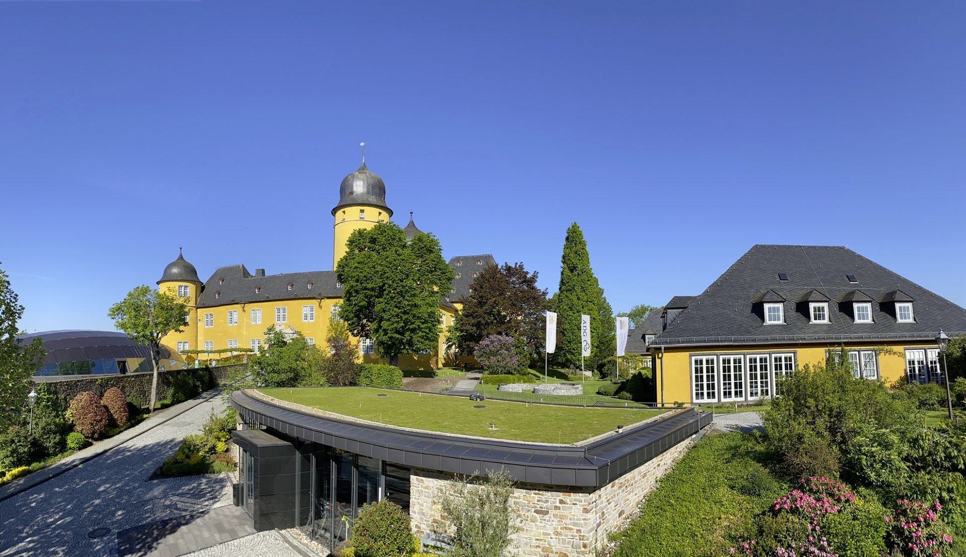 AUSSENAUFNAHME HOTEL SCHLOSS MONTABAUR