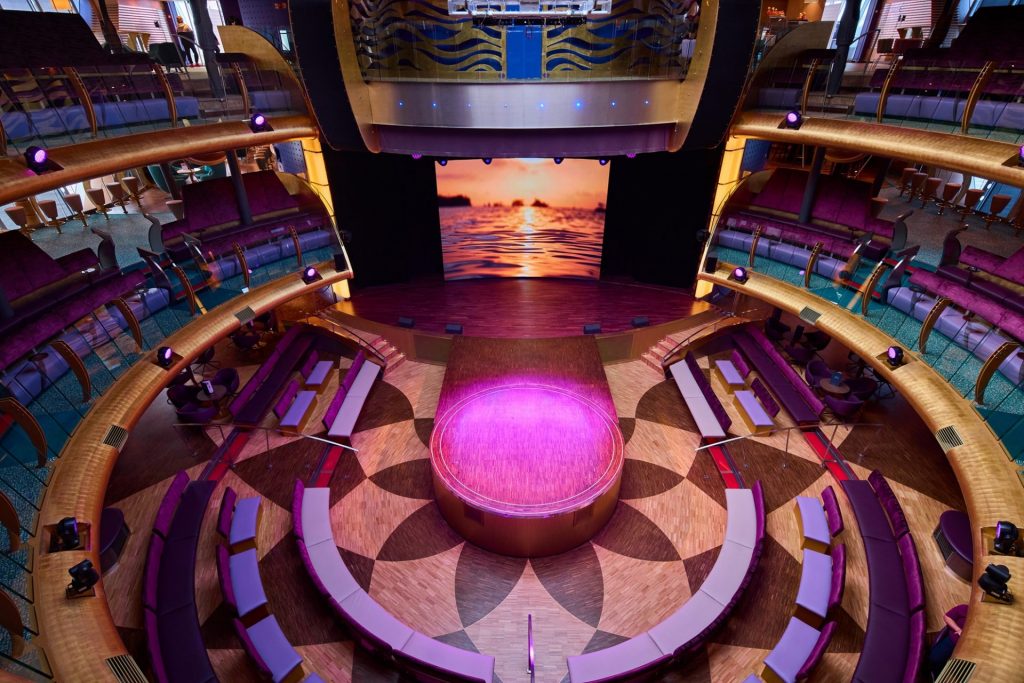 Blick in runde Eventlocation