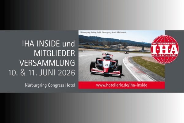 Plakat mit Rennfahrzeug